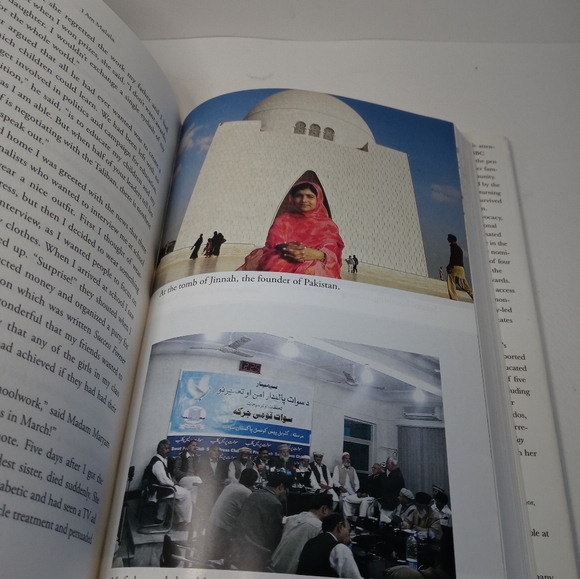 I Am Malala Hardcover Book. Malala Yousafzai Biography Book by Christina Lamb. - Picture 10 of 14